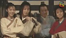 吃瓜群众引发事件视频播放,视频播放背后的热议与反思