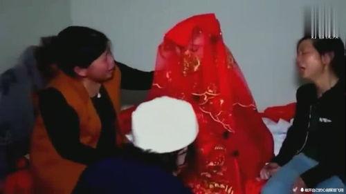 小村庄吃瓜群众,揭秘乡村生活百态